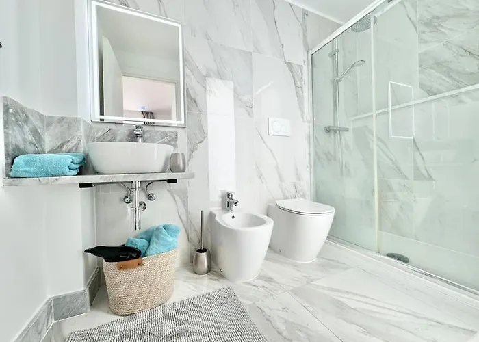 Welcome To Bali A Luxurious Modern Getaway * Los Cristianos (Tenerife)